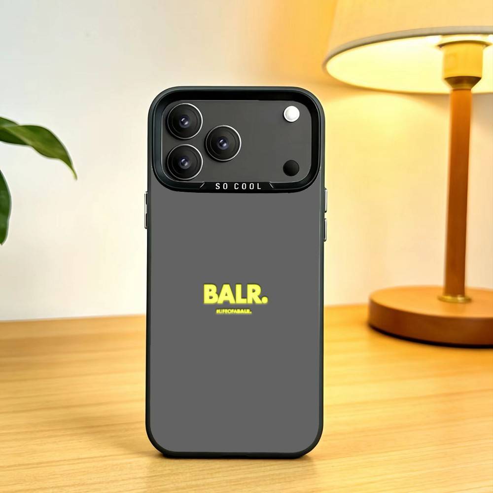 ブランドB-BALRロゴ入りスマホケース iPhone 17 - Phone Accessories Brand のレビューと価格