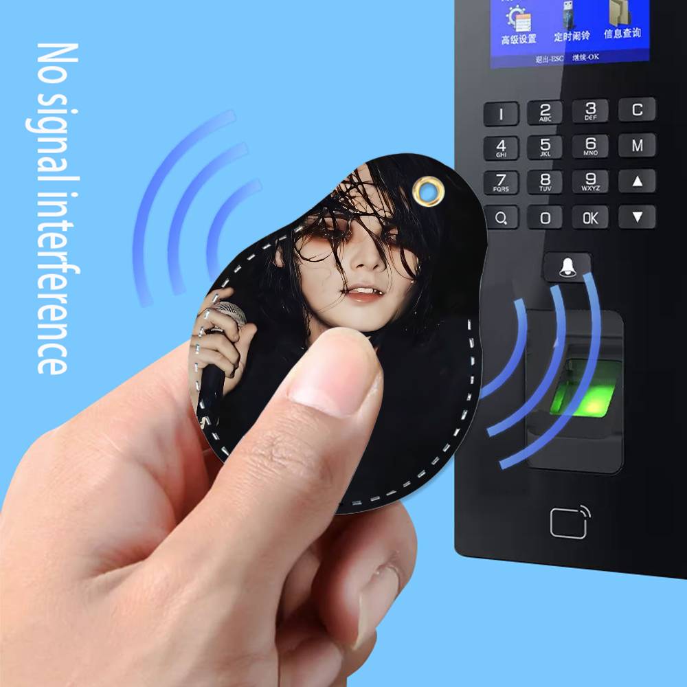 私の C-Chemical Romance MCR フラグ保 - Airtag Holder Case のレビューと価格