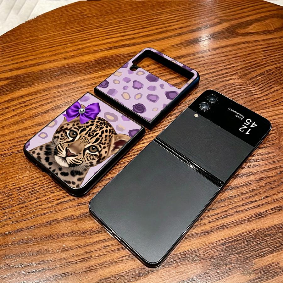 ストライプ柄のタイガーケース Samsung Galaxy  - Z Phone Accessories のレビューと価格
